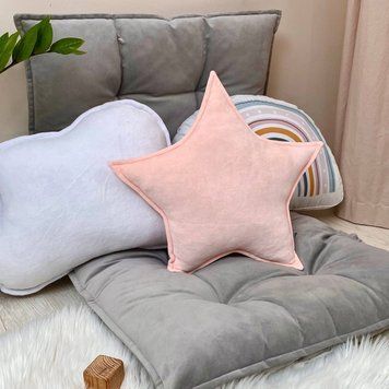 Подушка "Зірка" декор персик &mdash; купити в Bubbleshop