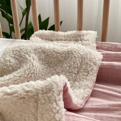 Плед муслін на хутрі Teddy пудра &mdash; купити в Bubbleshop