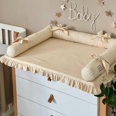 Пеленальний матрацик поплін з рюшем 60х80 Бежевий &mdash; купити в Bubbleshop