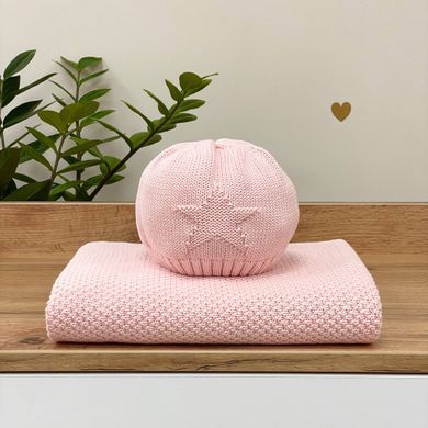 Шапочка вязана із зіркою пудра &mdash; купити в Bubbleshop