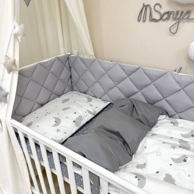 Комплект постільної білизни для новонародженого Baby Mix Хмаринки сірі з місяцем, колір сірий &mdash; купити в Bubbleshop